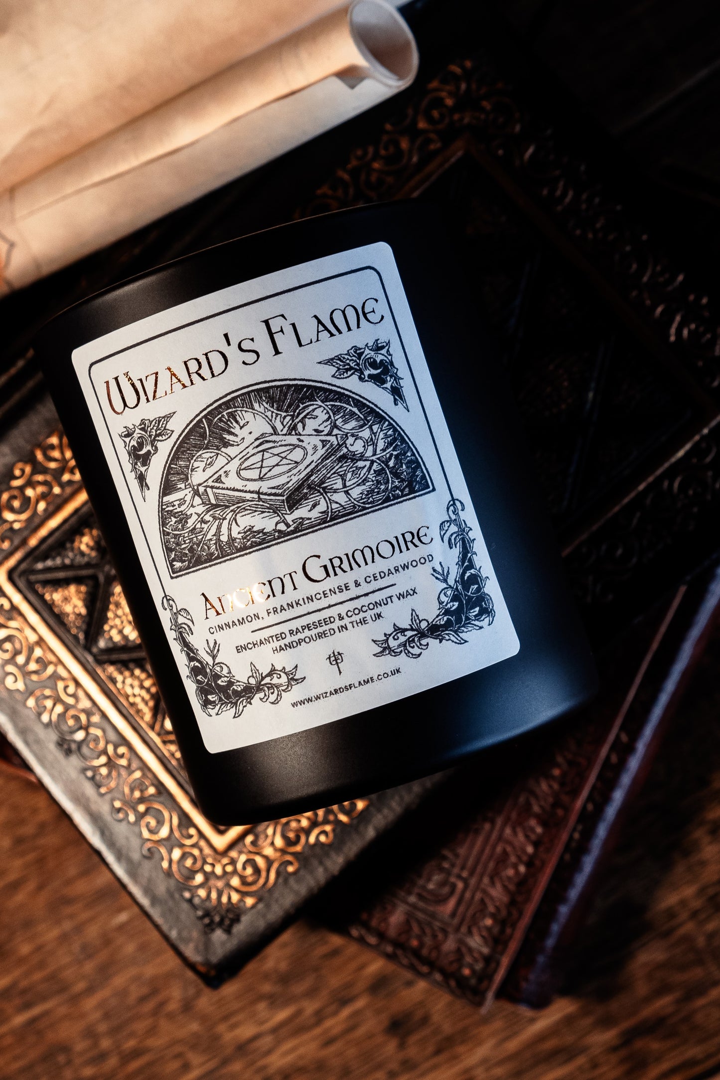 Ancient Grimoire - Frankincense & Cedarwood