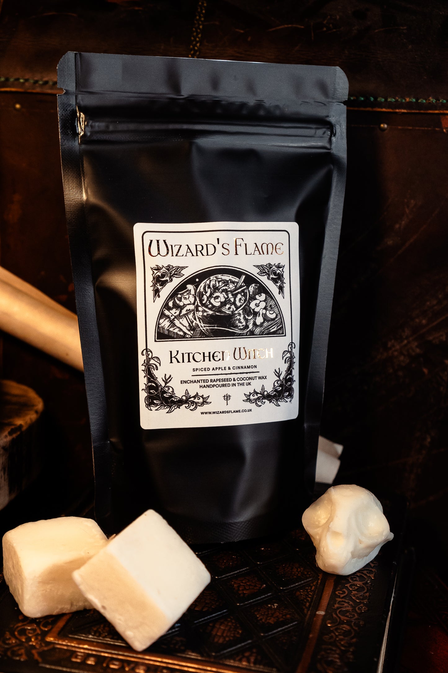 Kitchen Witch - Spiced Apple & Cinnamon